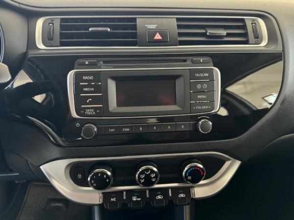 kia-rio-1-2-cvvt-2015-gasolina-1248cc