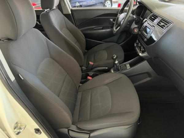 kia-rio-1-2-cvvt-2015-gasolina-1248cc