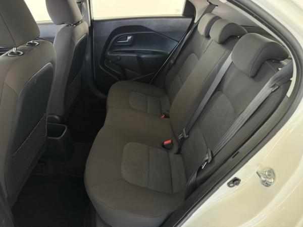 kia-rio-1-2-cvvt-2015-gasolina-1248cc