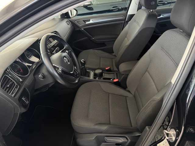 volkswagen-golf-1-6-tdi-bluemotion-2019-diesel-1598cc