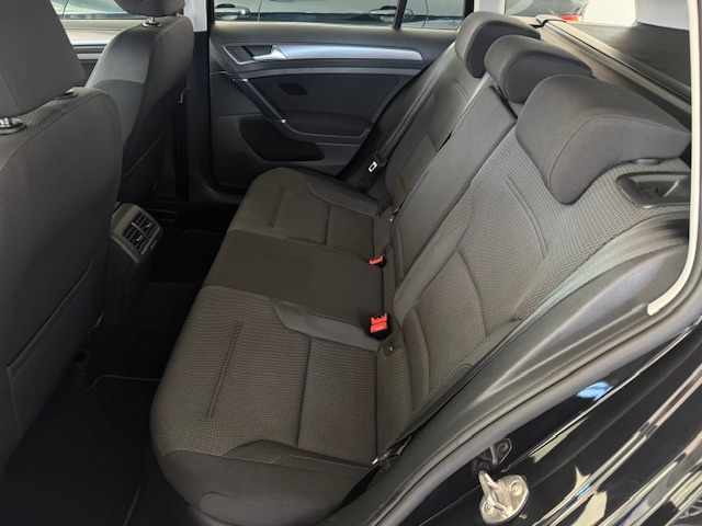 volkswagen-golf-1-6-tdi-bluemotion-2019-diesel-1598cc