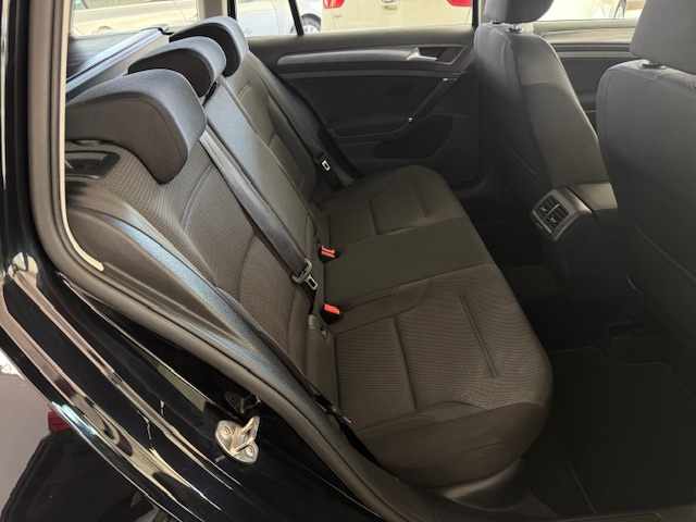 volkswagen-golf-1-6-tdi-bluemotion-2019-diesel-1598cc