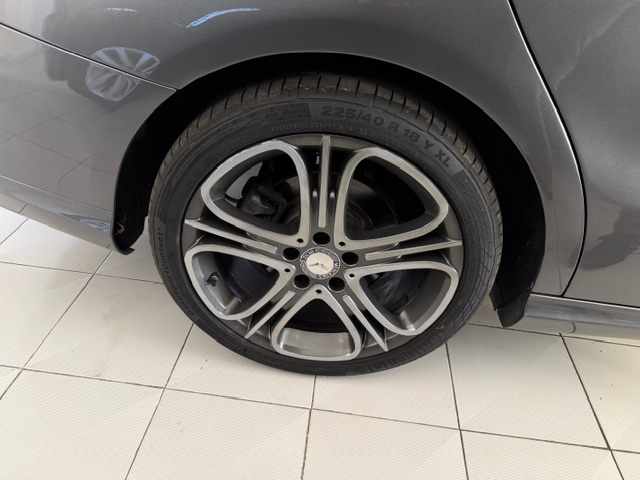 mercedes-benz-cla-200-cdi-shooting-brake-2015-diesel-2143cc