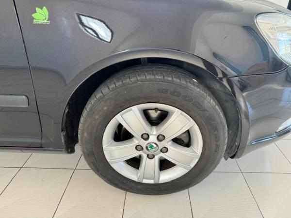 skoda-octavia-1-6-tdi-2012-diesel-1598cc