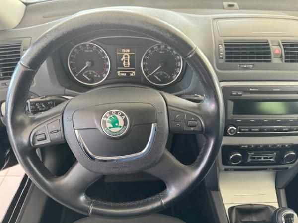 skoda-octavia-1-6-tdi-2012-diesel-1598cc
