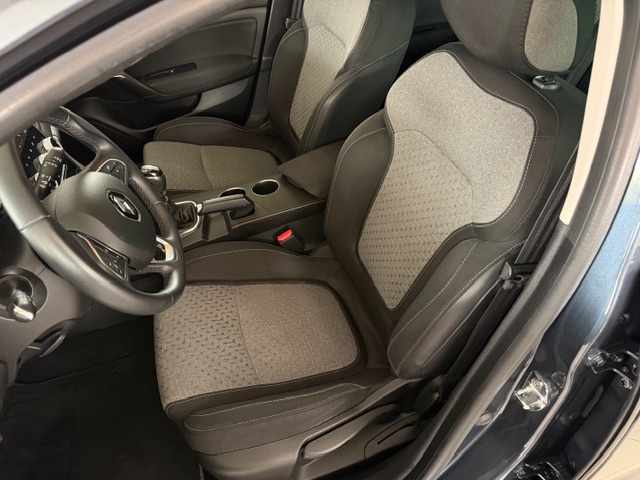 renault-megane-1-5-blue-dci-2021-diesel-1461cc