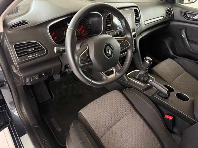 renault-megane-1-5-blue-dci-2021-diesel-1461cc