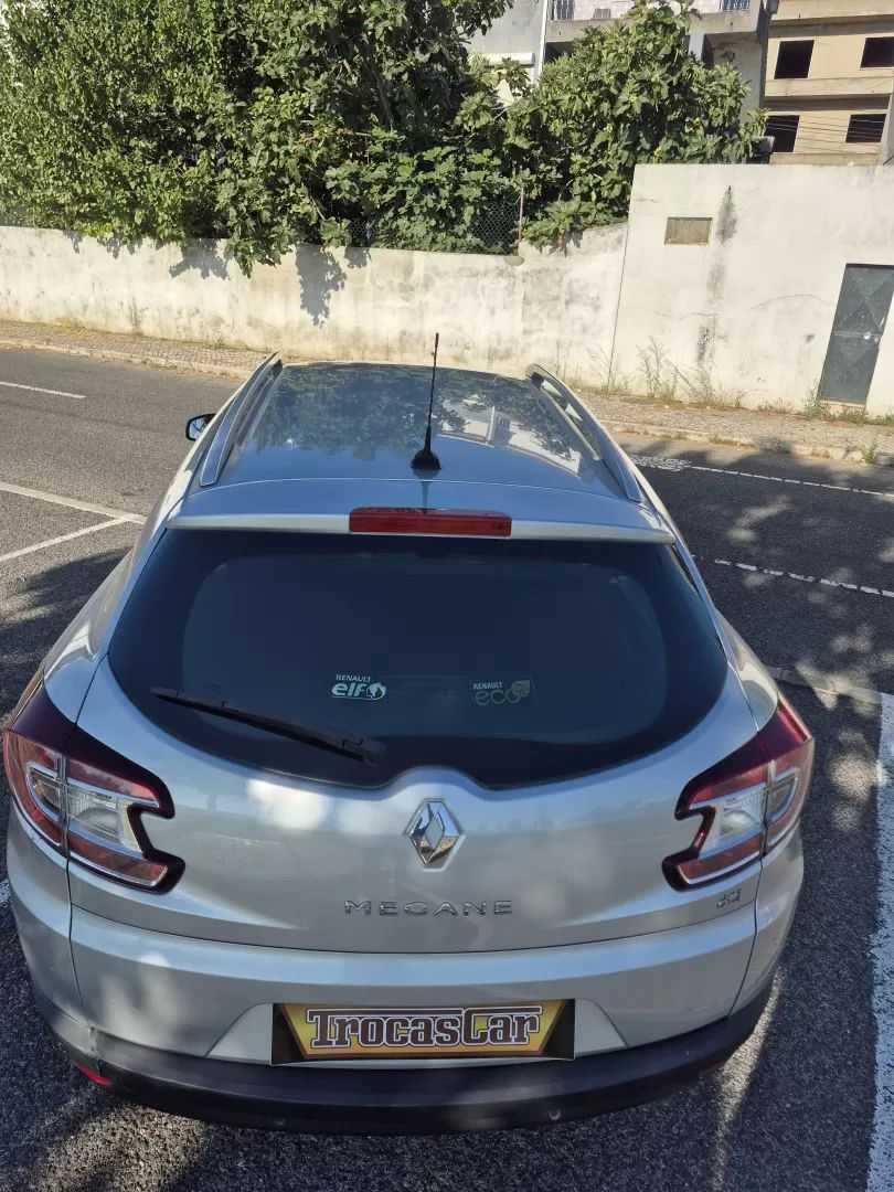 renault-megane-sport-tourer-2014-diesel-1461cc