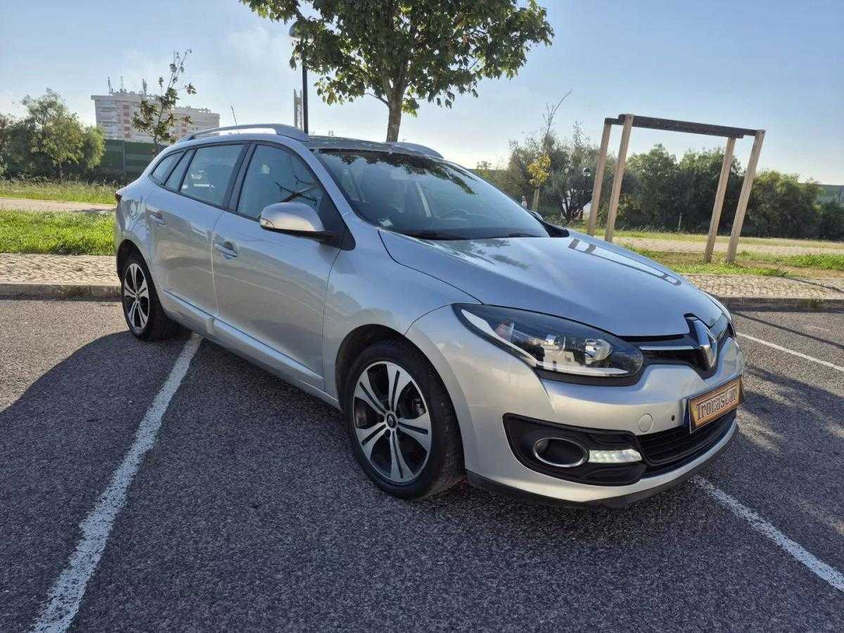 renault-megane-sport-tourer-2014-diesel-1461cc