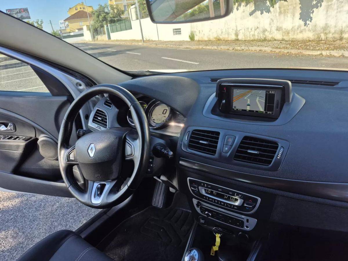 renault-megane-sport-tourer-2014-diesel-1461cc