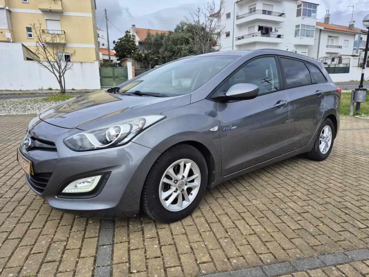 hyundai-i30-sw-2013-diesel-1396cc