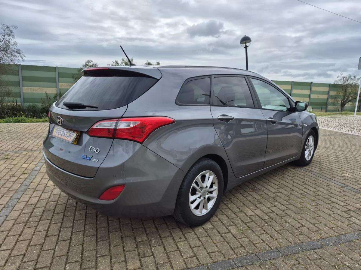 hyundai-i30-sw-2013-diesel-1396cc
