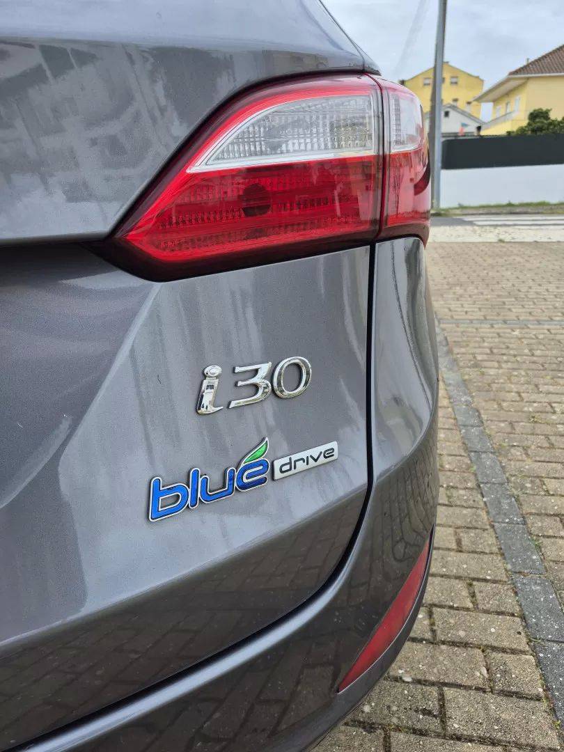 hyundai-i30-sw-2013-diesel-1396cc