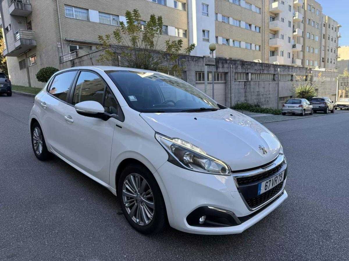 peugeot-208-2018-diesel-1499cc