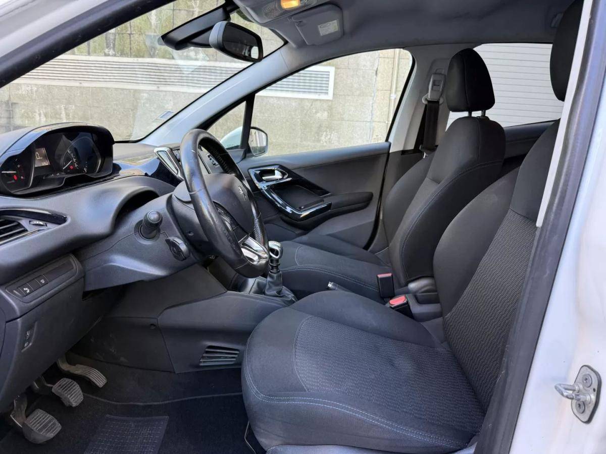 peugeot-208-2018-diesel-1499cc