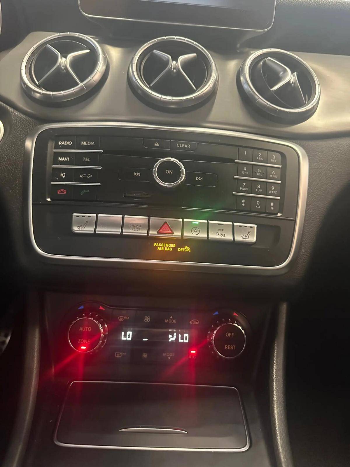 mercedes-benz-cla-180-amg-auto-2017-diesel-1461cc