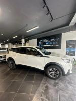 peugeot-2008-2022-gasolina-1199cc