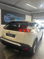 peugeot-2008-2022-gasolina-1199cc