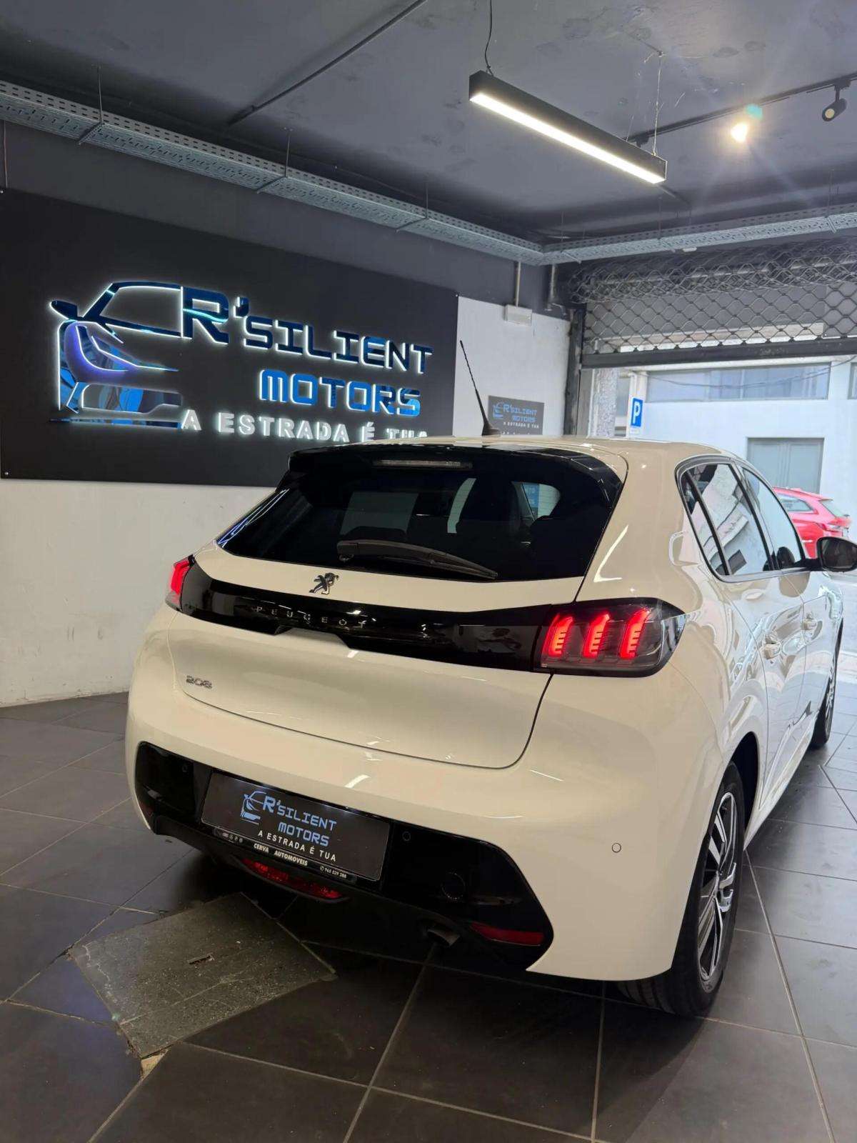 peugeot-208-2021-gasolina-1199cc
