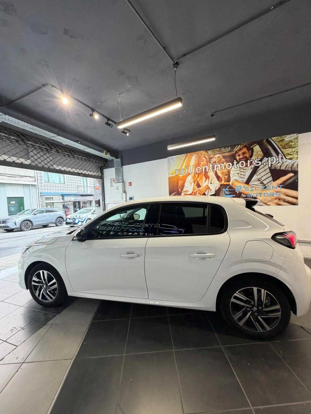 peugeot-208-2021-gasolina-1199cc