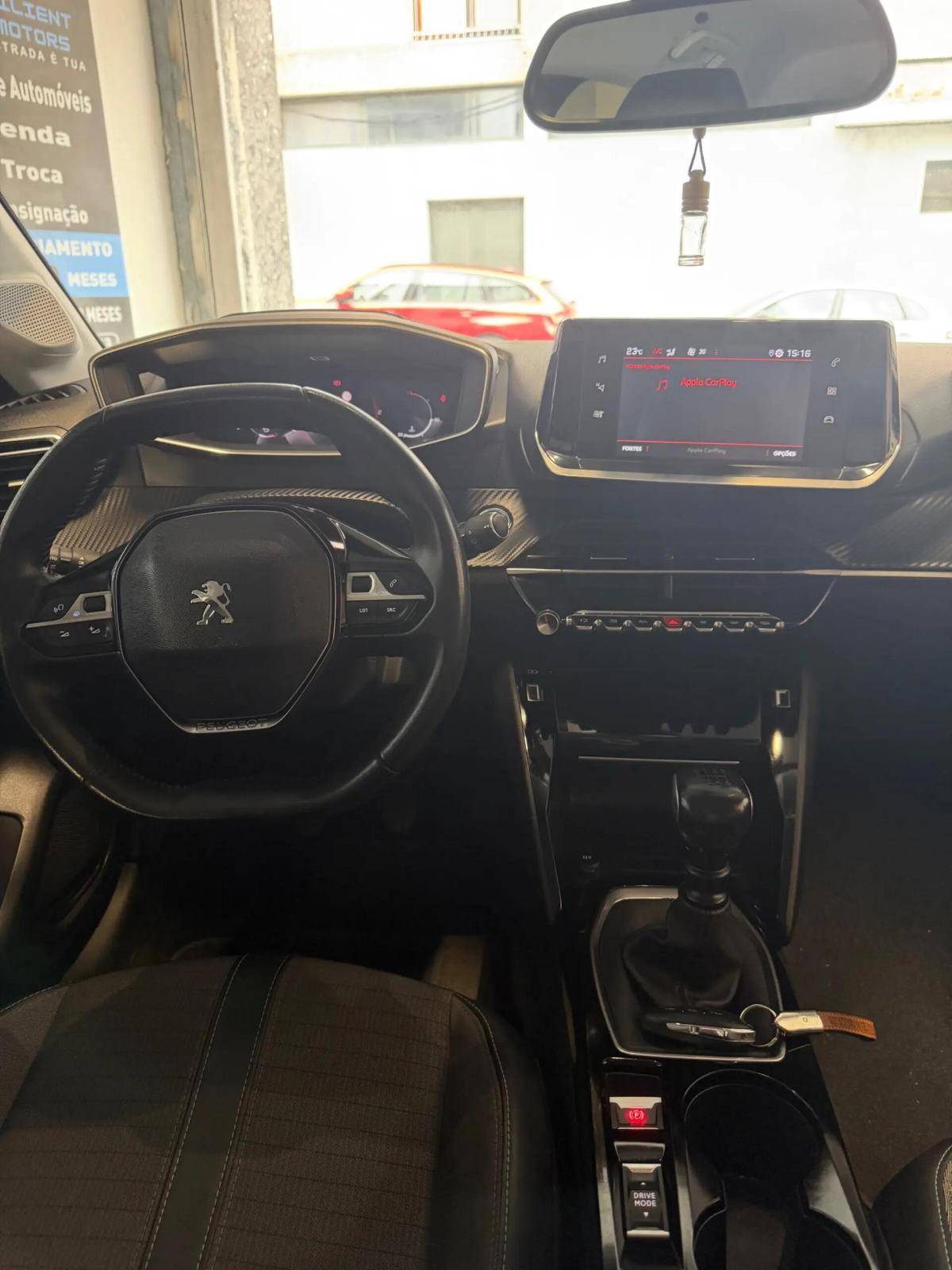 peugeot-208-2021-gasolina-1199cc