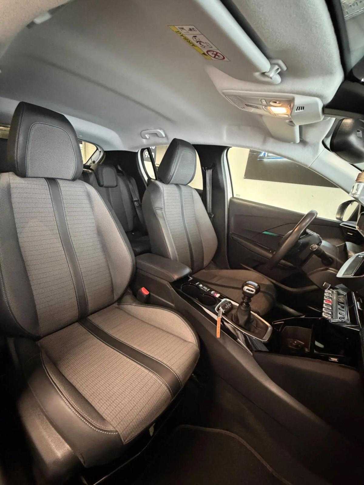 peugeot-208-2021-gasolina-1199cc