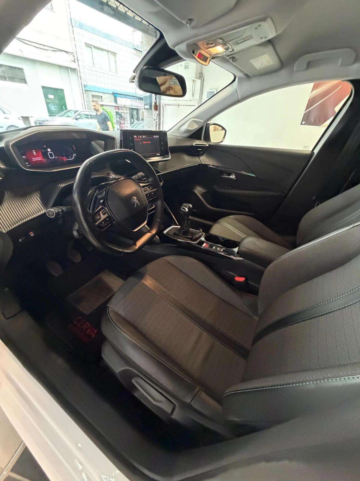 peugeot-208-2021-gasolina-1199cc