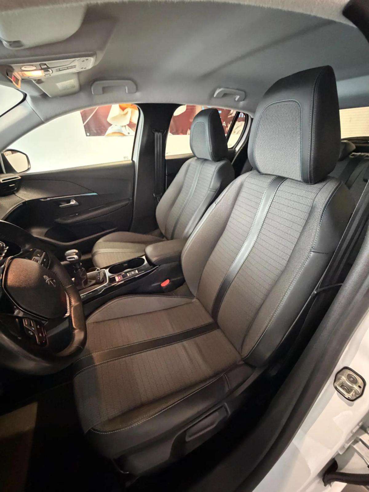 peugeot-208-2021-gasolina-1199cc