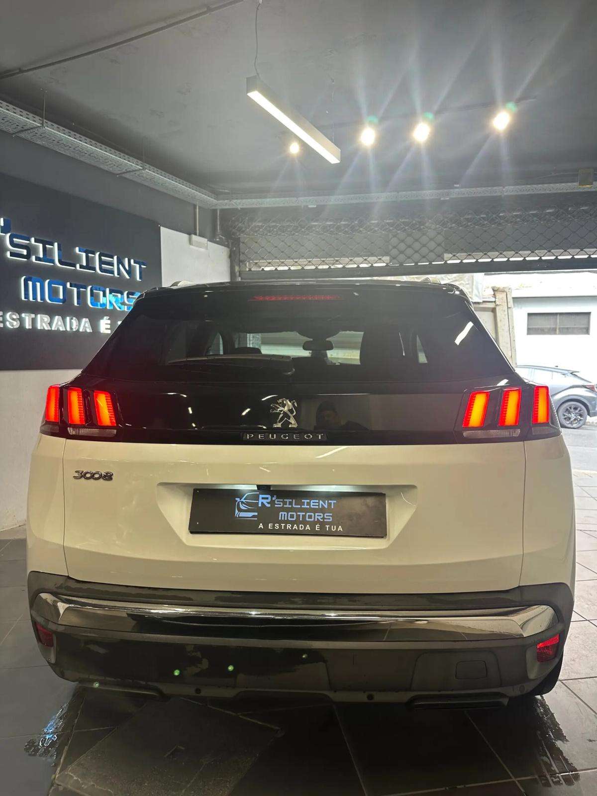 peugeot-3008-2018-diesel-1560cc