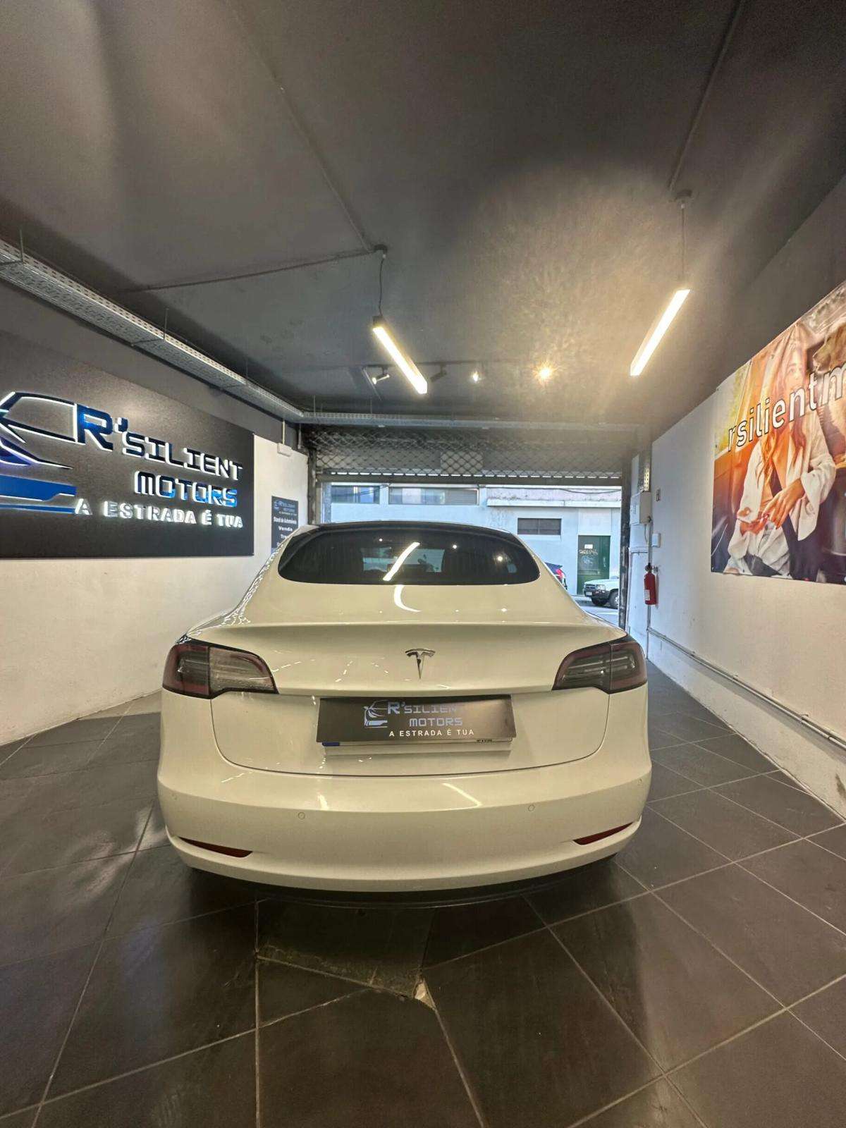 tesla-model-3-2023-eletrico-0cc