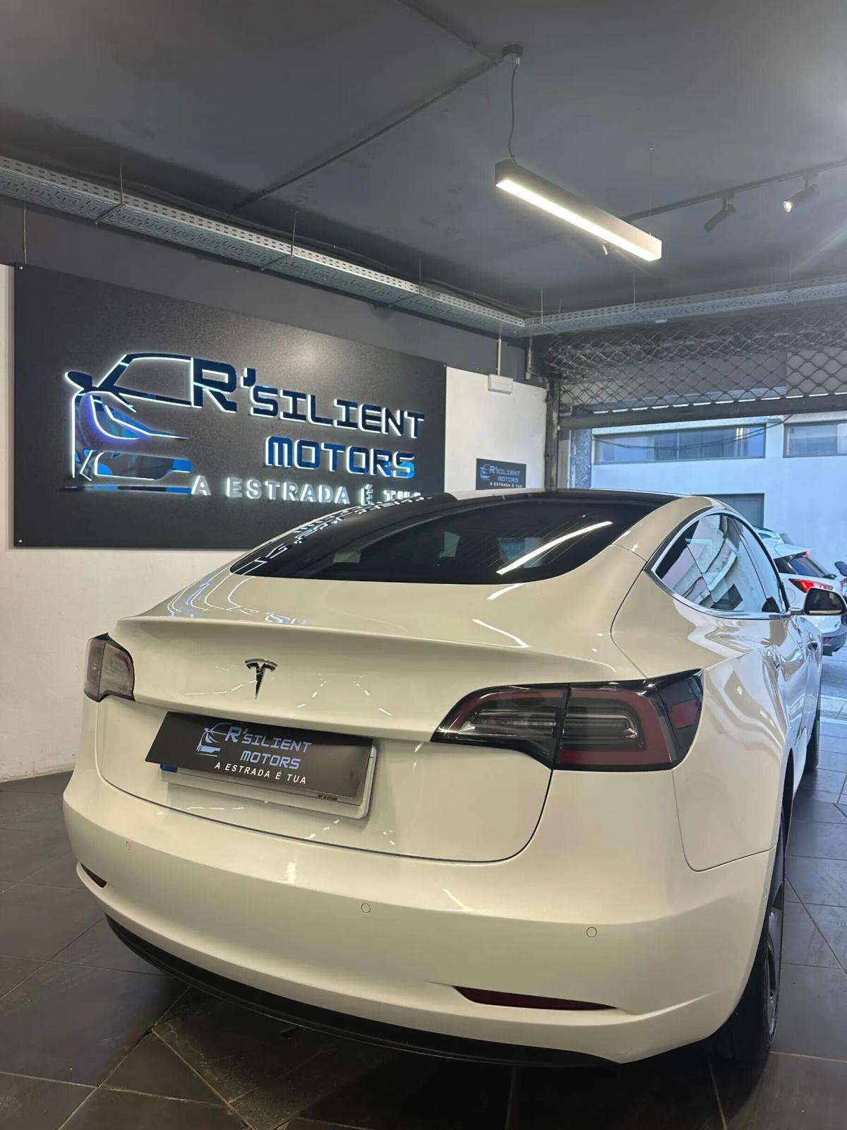 tesla-model-3-2023-eletrico-0cc