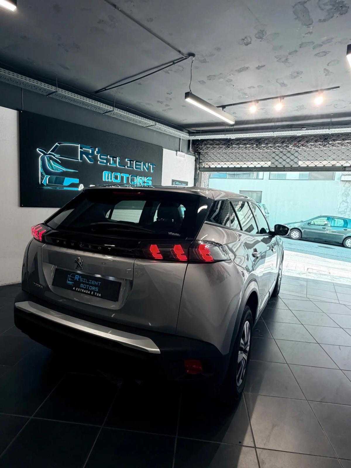 peugeot-2008-2023-gasolina-1199cc