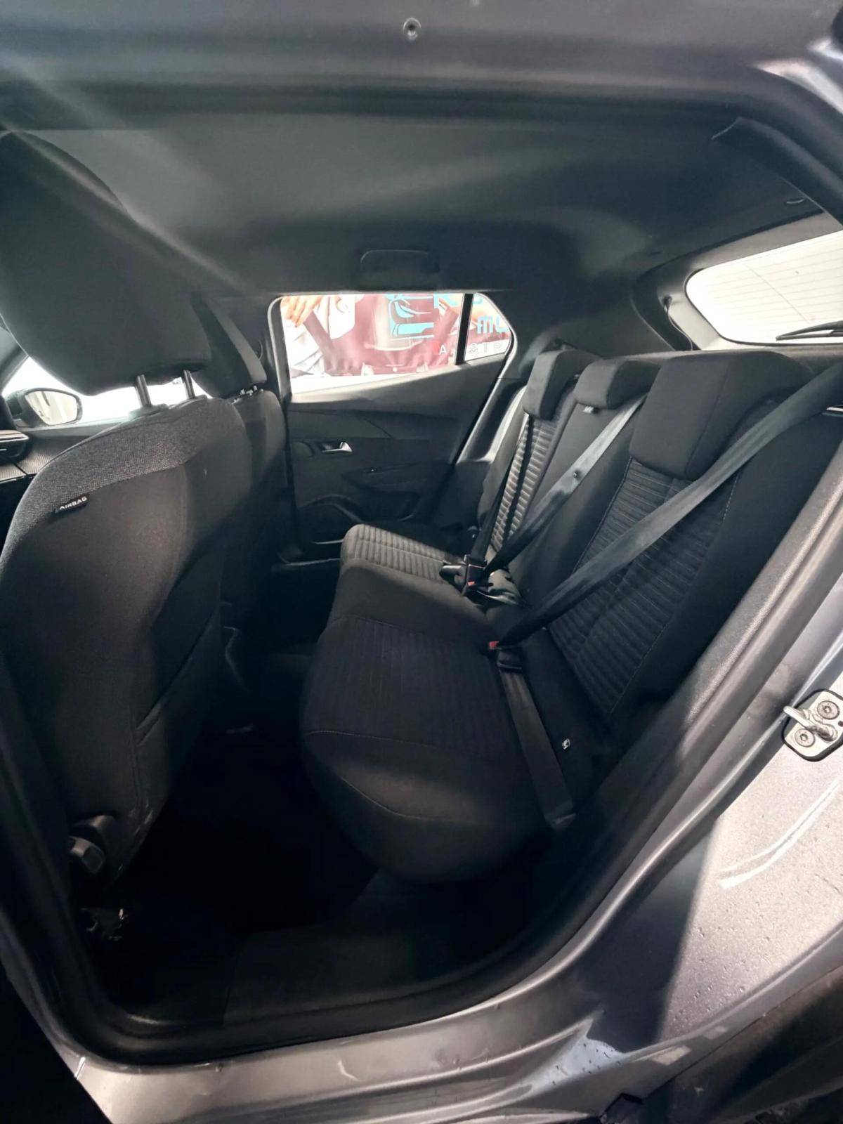 peugeot-2008-2023-gasolina-1199cc