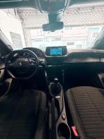 peugeot-2008-2023-gasolina-1199cc