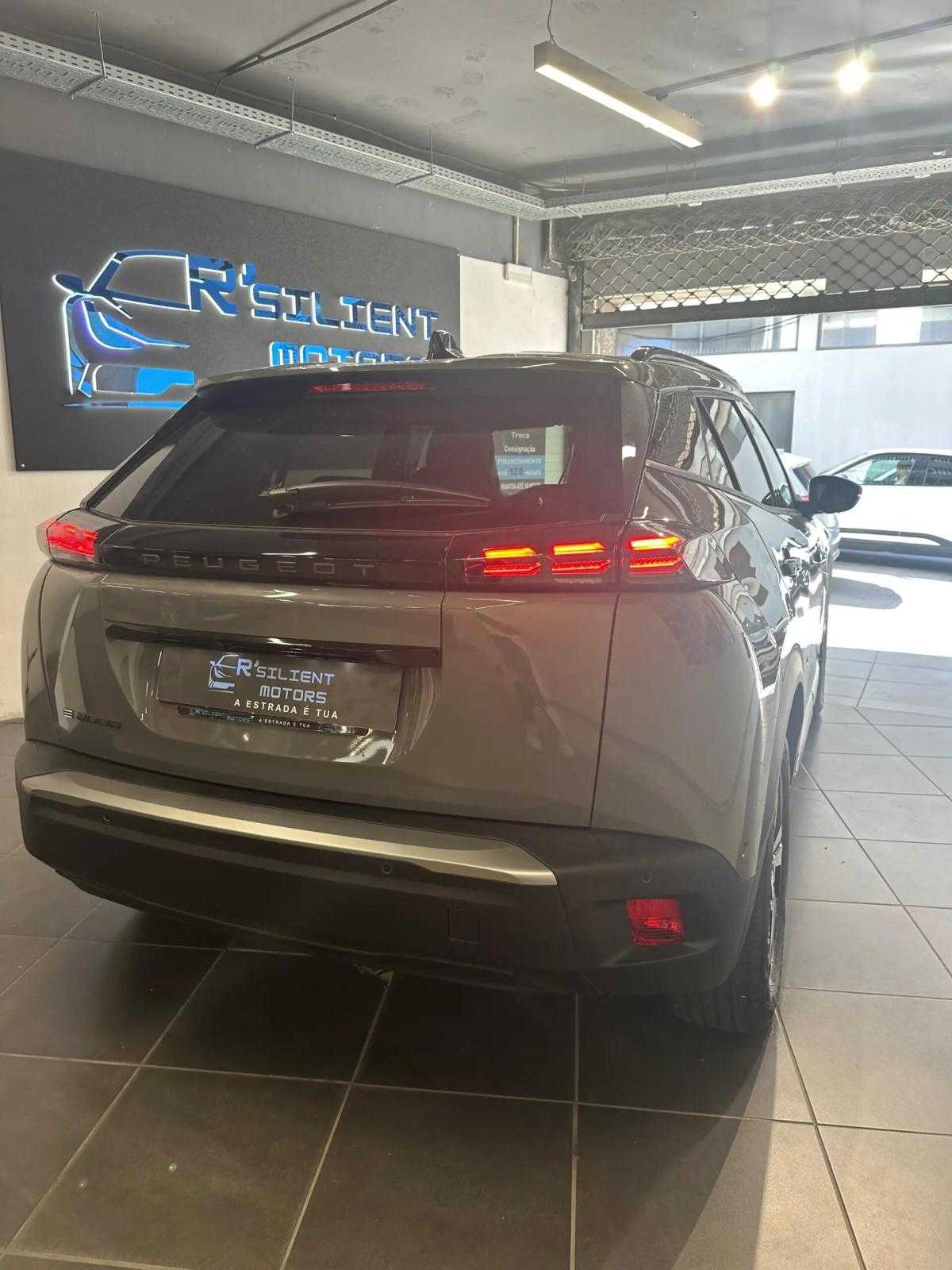peugeot-e-2008-2025-eletrico-0cc