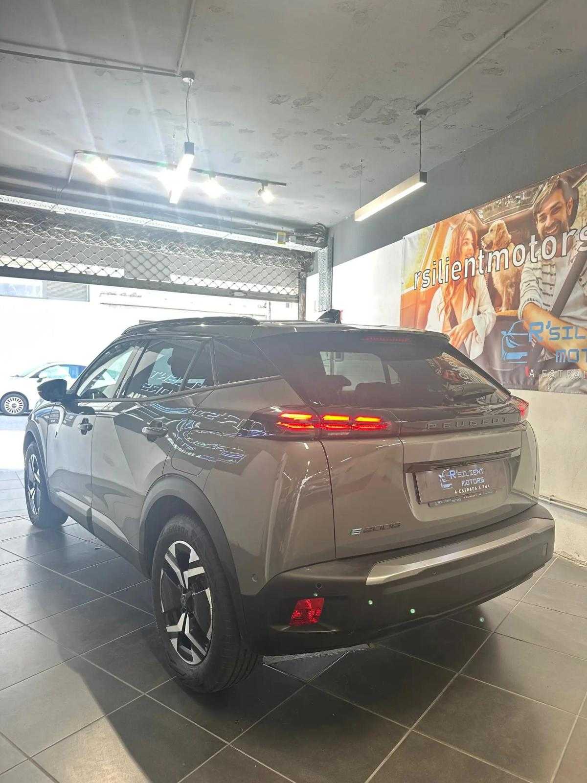 peugeot-e-2008-2025-eletrico-0cc