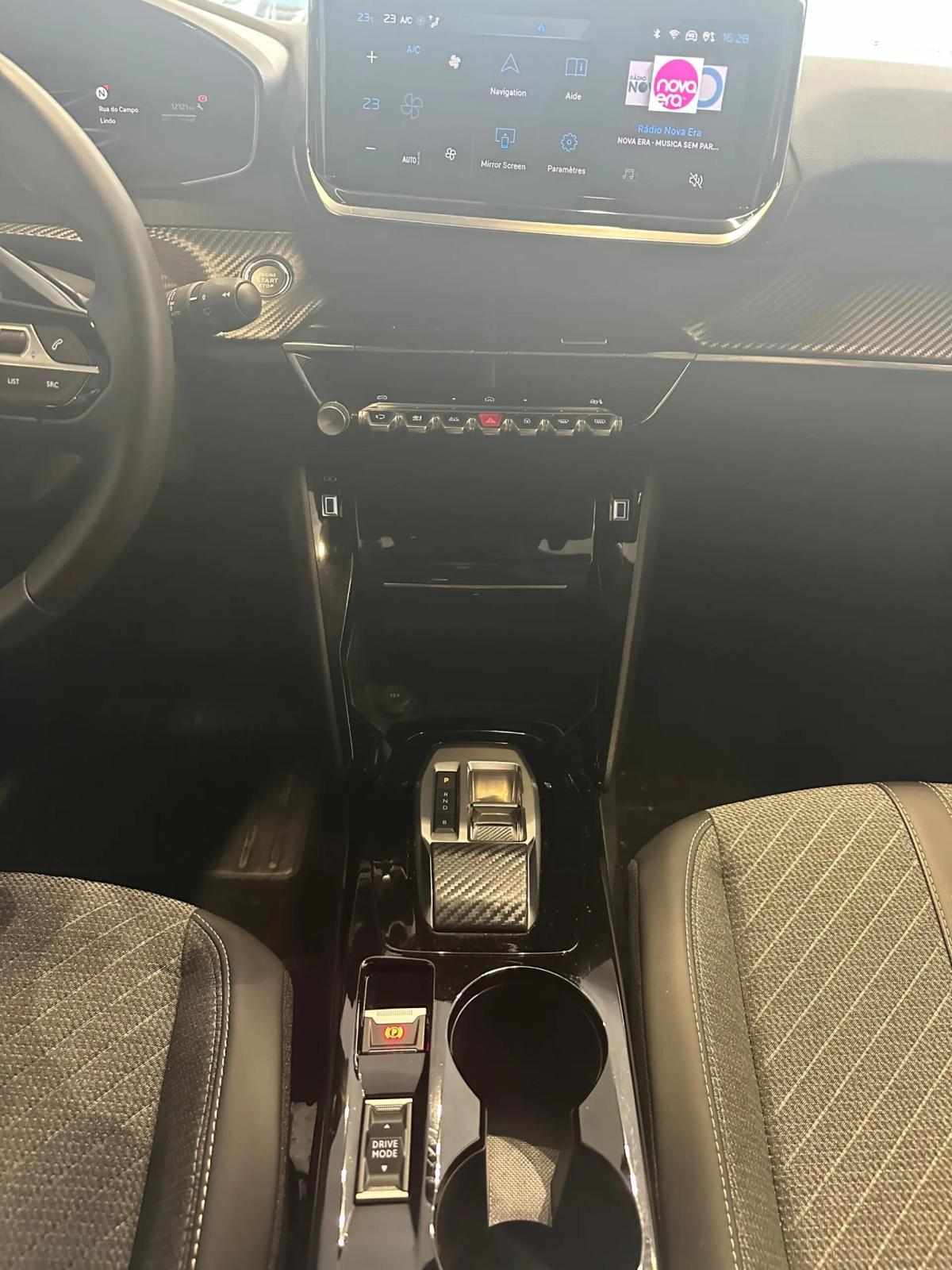 peugeot-e-2008-2025-eletrico-0cc