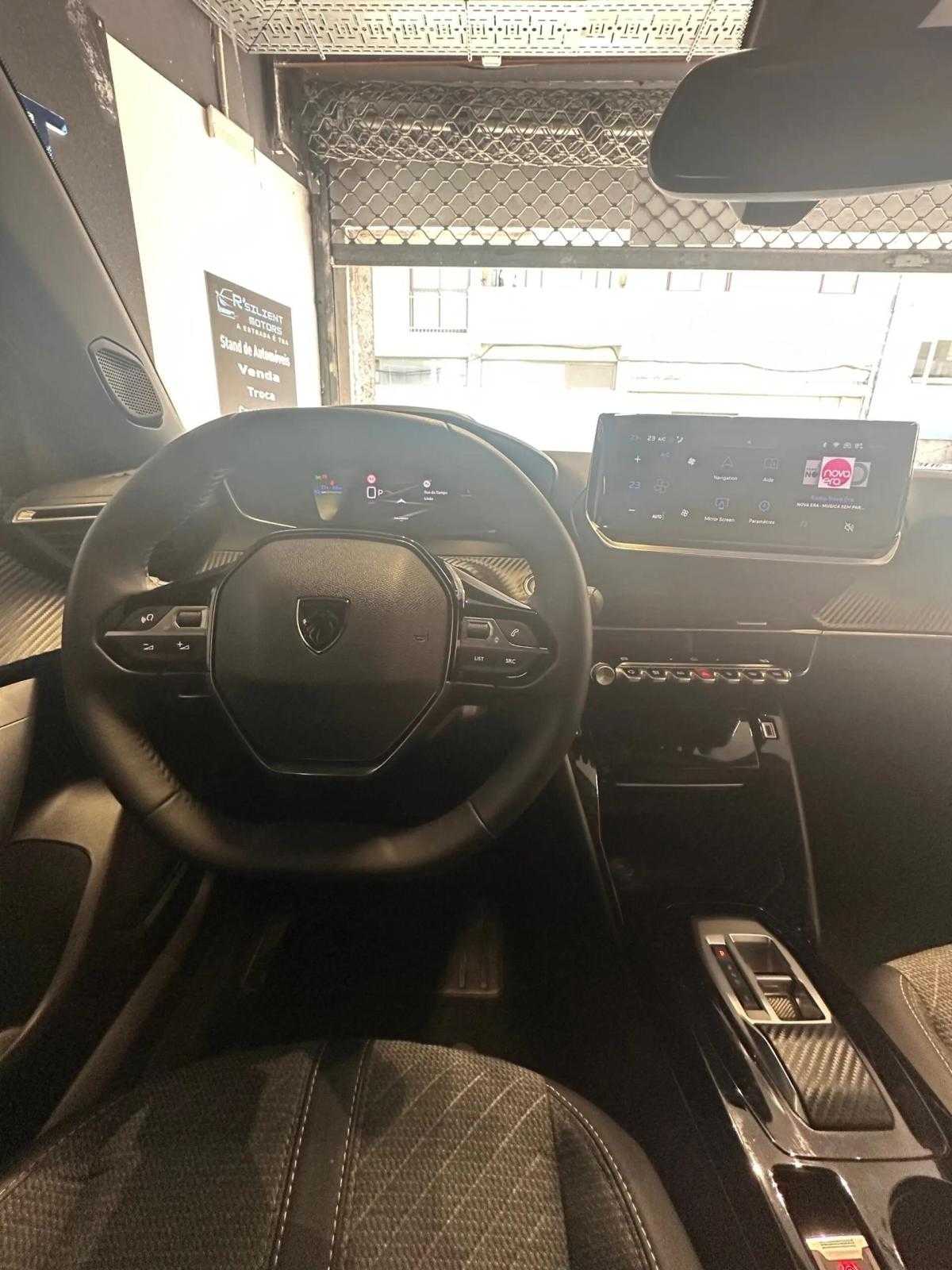 peugeot-e-2008-2025-eletrico-0cc