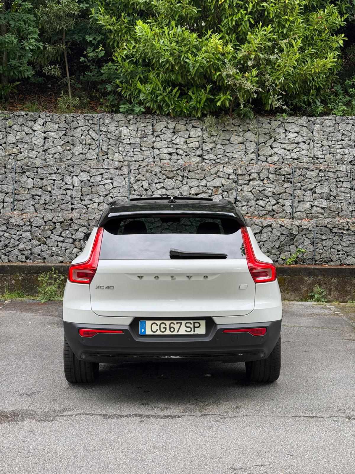 volvo-xc40-p8-recharge-awd-2020-eletrico