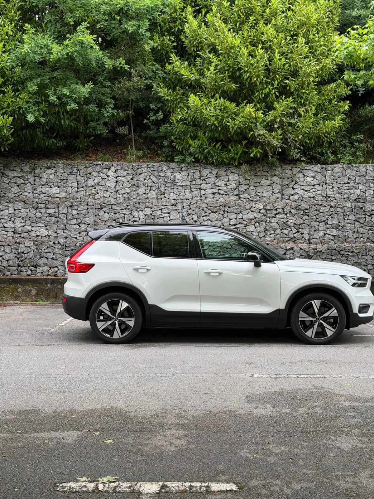 volvo-xc40-p8-recharge-awd-2020-eletrico