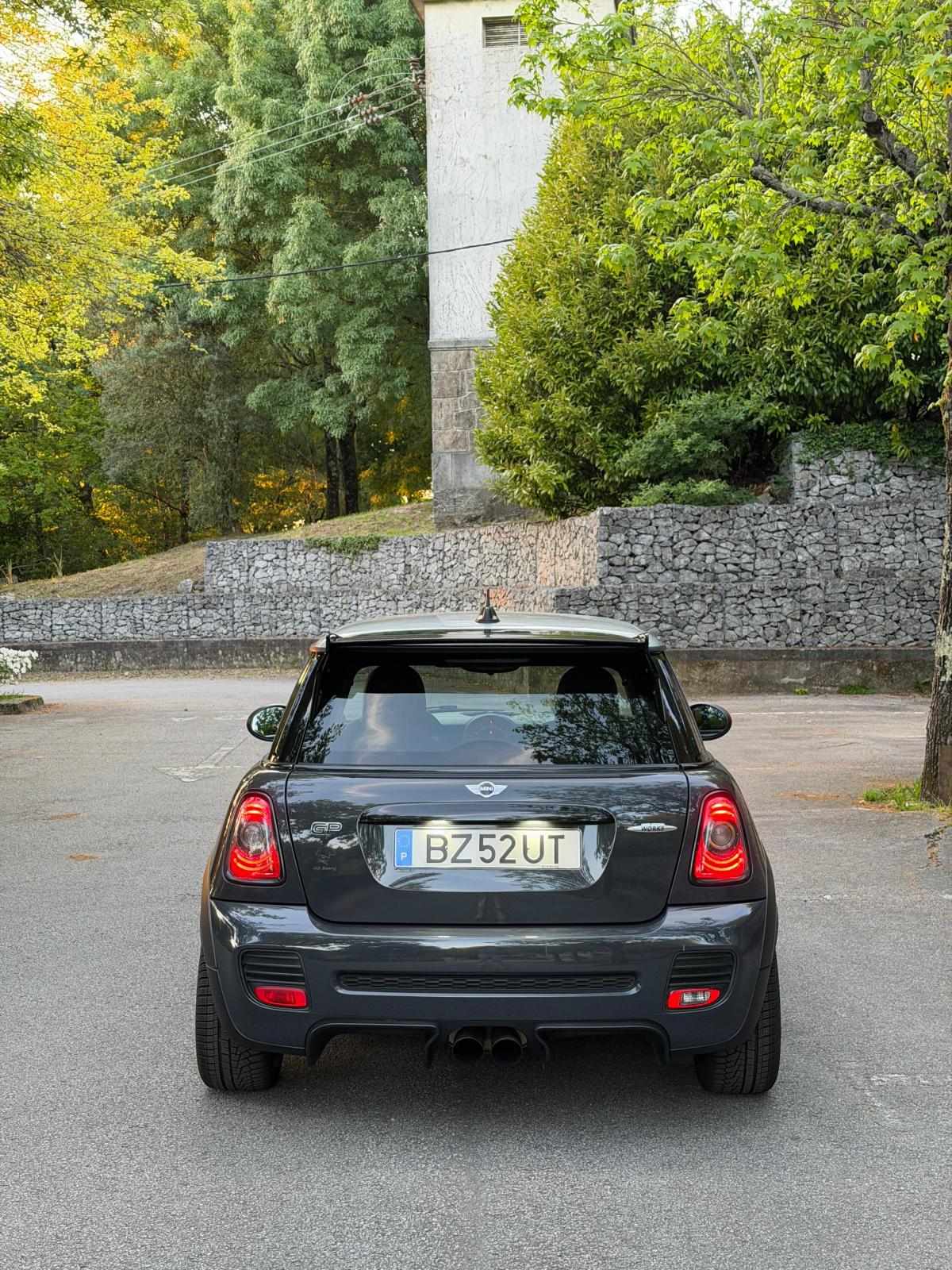 mini-hatch-gp-2013-gasolina-1598cc