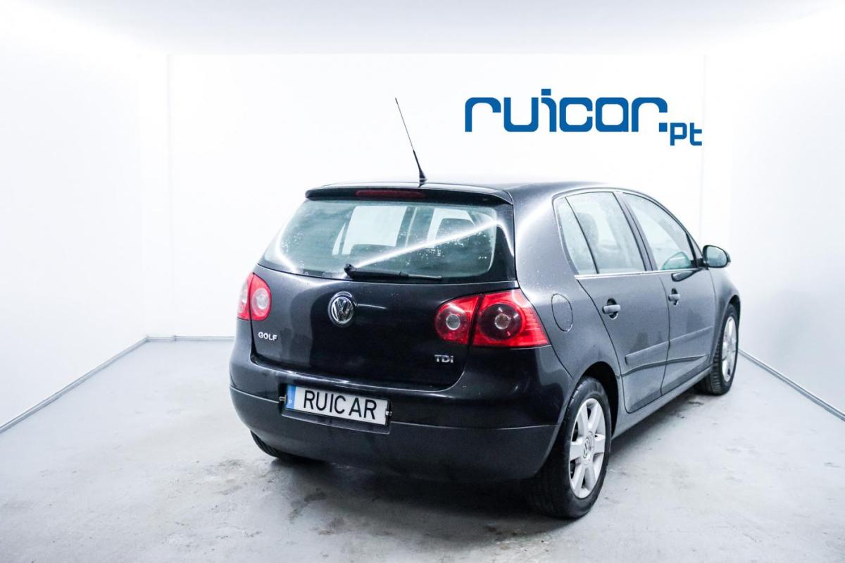 volkswagen-golf-2007-diesel-1896cc