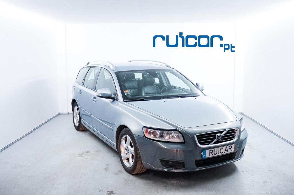 volvo-v50-2012-diesel-1560cc