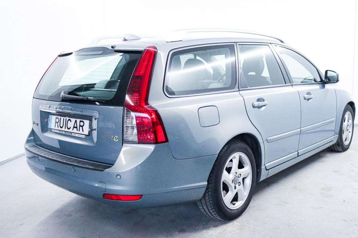 volvo-v50-2012-diesel-1560cc