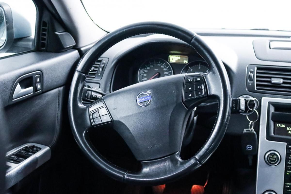 volvo-v50-2012-diesel-1560cc