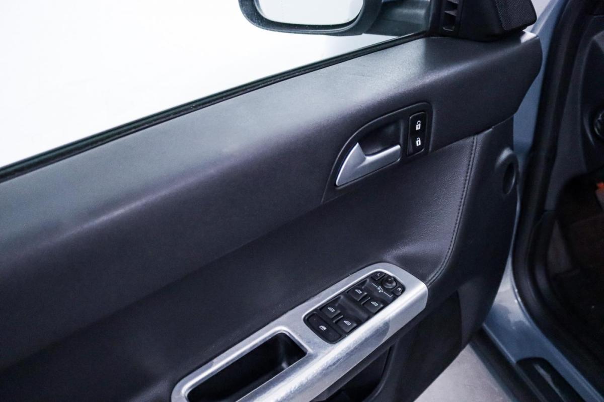 volvo-v50-2012-diesel-1560cc