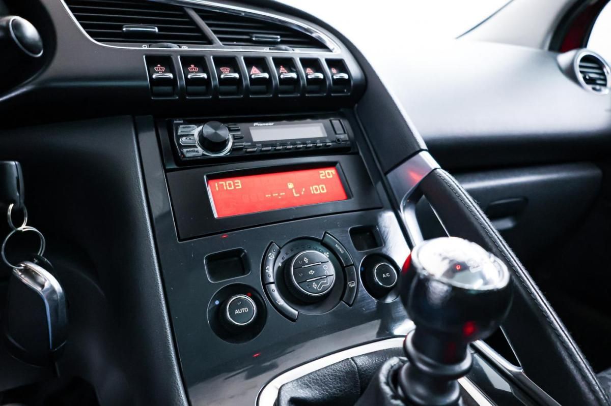 peugeot-3008-2009-diesel-1560cc