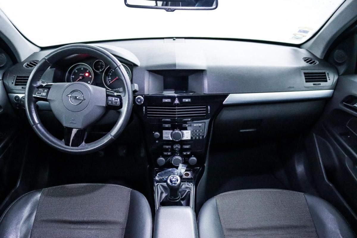 opel-astra-caravan-2010-diesel-1686cc
