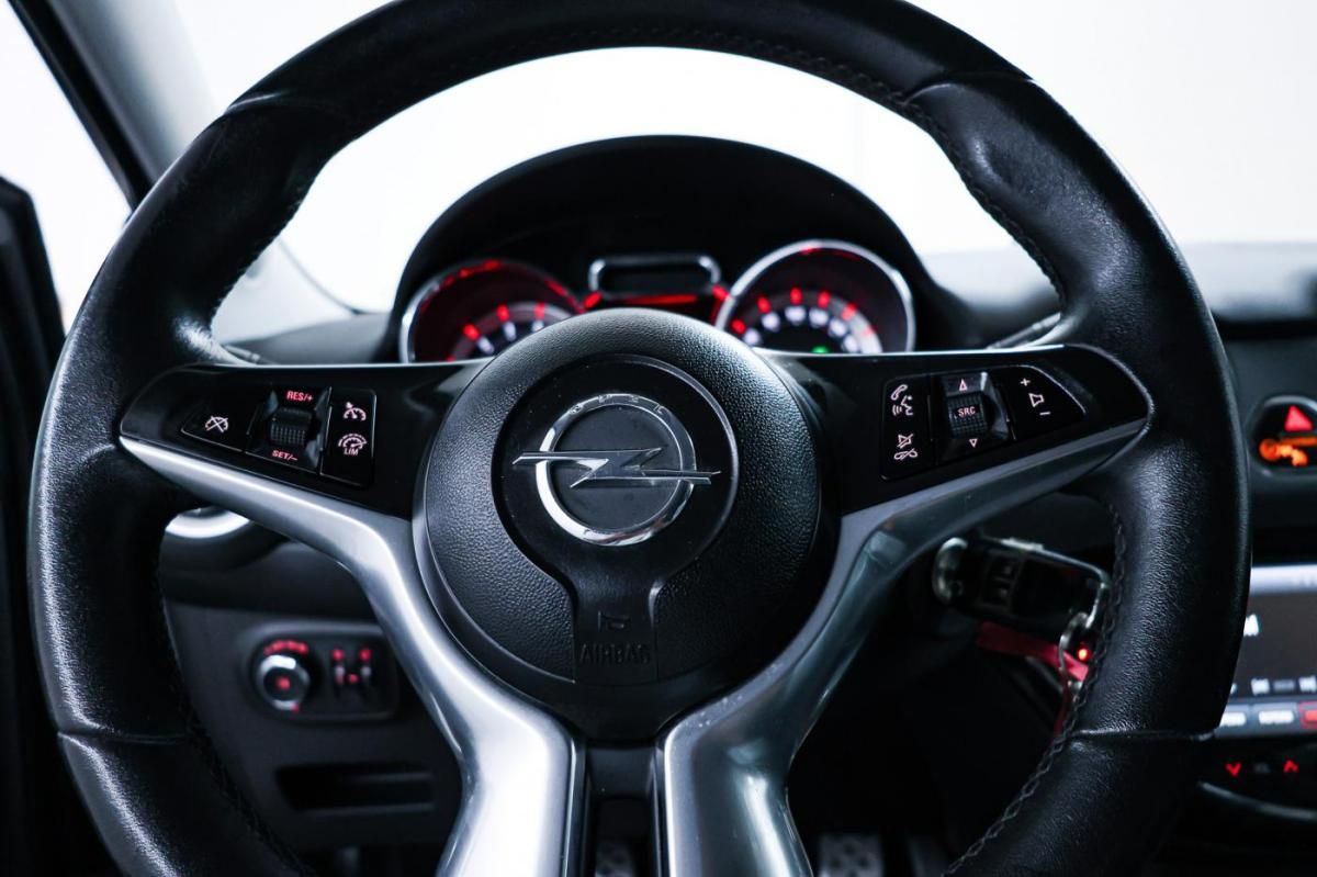 opel-adam-2015-gasolina-1364cc