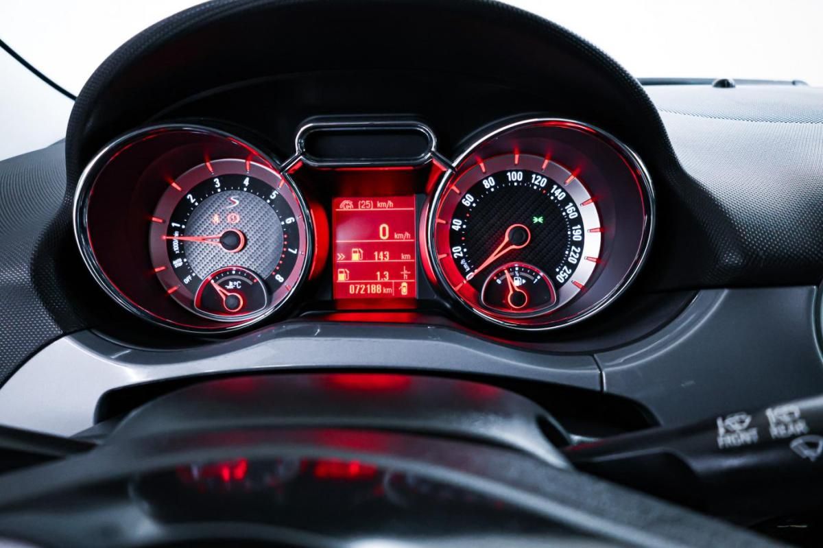 opel-adam-2015-gasolina-1364cc